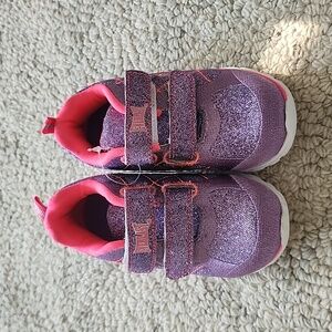 NWT Everlast Toddler Girl Memory Foam Sneakers